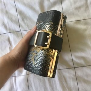 Quay Sunglasses Hard Case / Clutch Wristlet